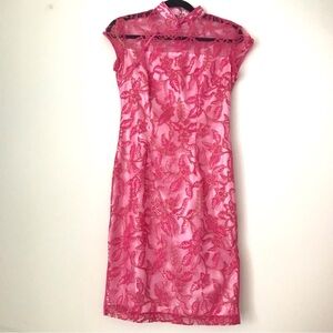 Vintage XXS Pink Floral Cheongsam Dress with Gold Thread Detailing